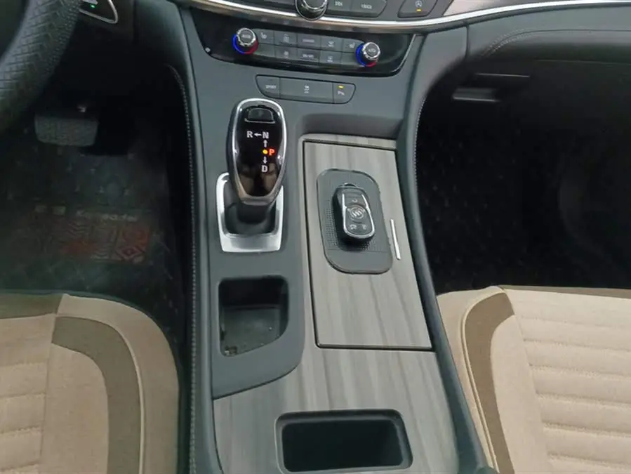 Buick LaCrosse 2021 652T Luxury