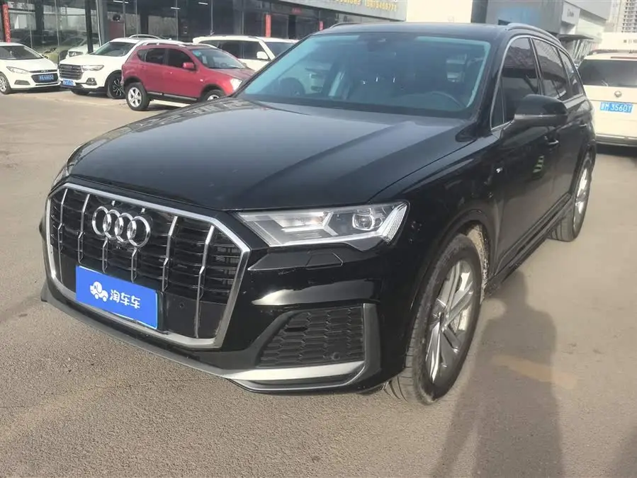 Audi Q7 2023 45 TFSI quattro S line Sport