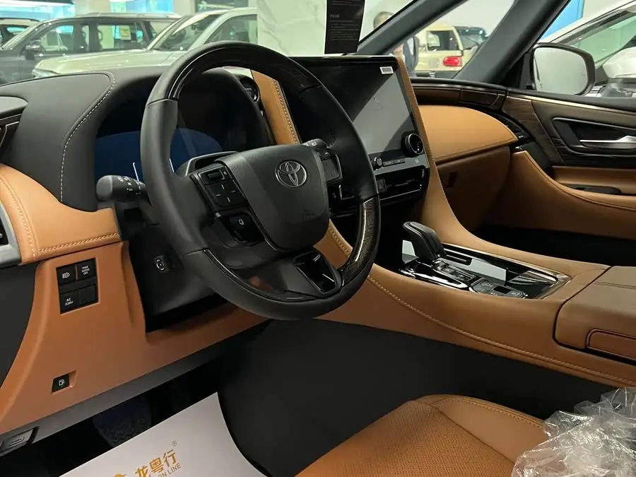 ألفارد 2024 مزدوج المحرك 2.5 لتر إصدار فاخر