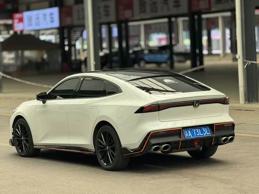 Changan UNI-V 2023 1.5T Sport Edition