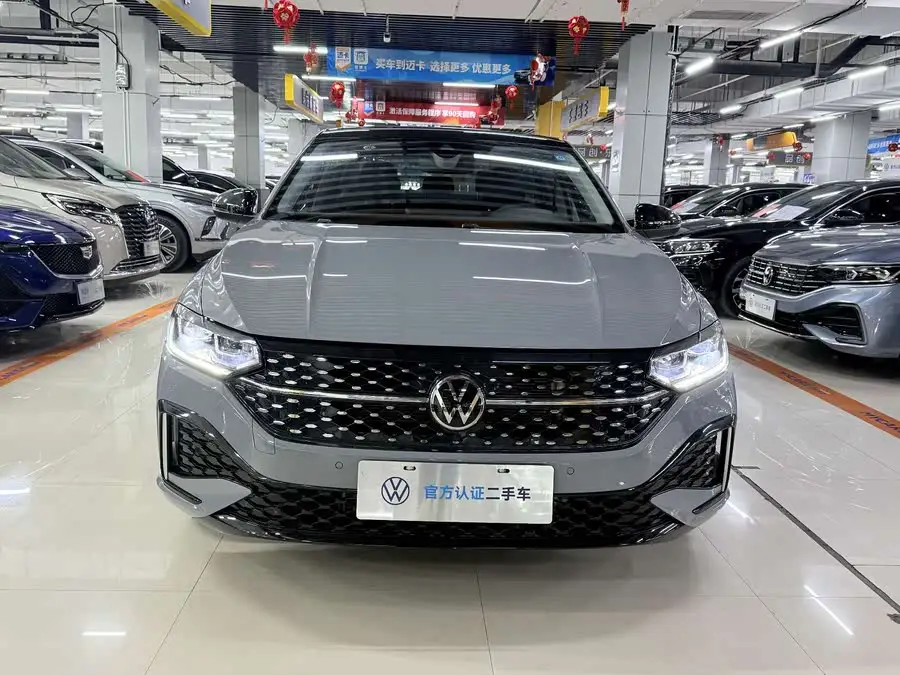 لافيدا 2023 300TSI DSG إصدار النجوم الأبدية