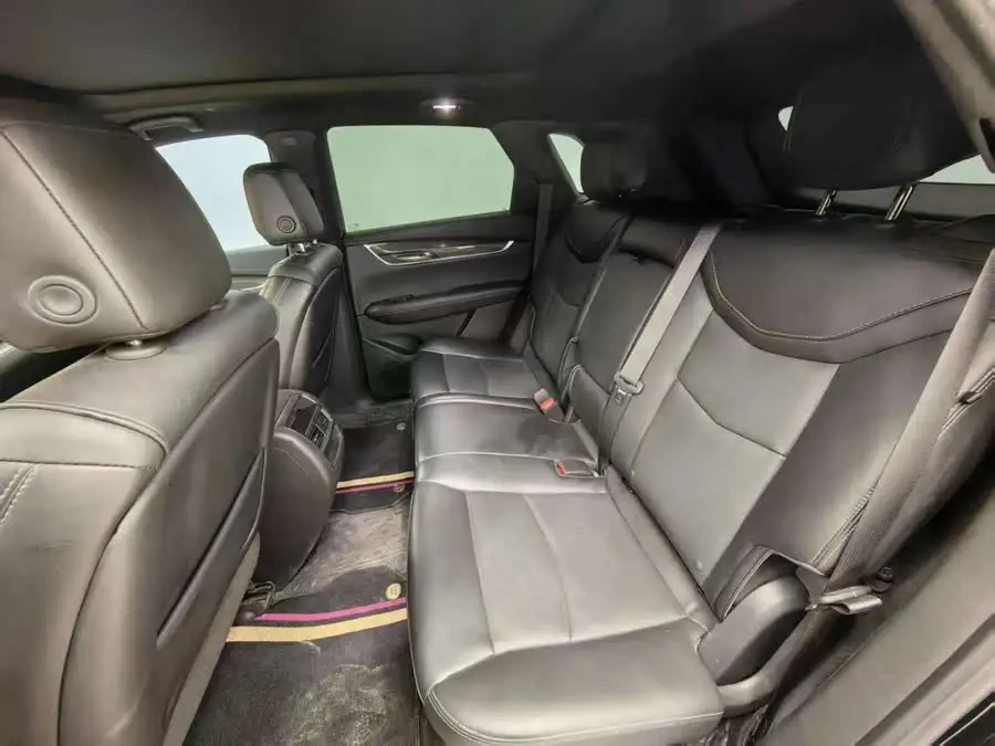 Cadillac XT5 2022 2.0T AWD Luxury (Hummingbird Edition)