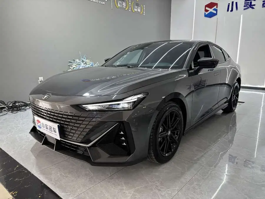 Changan UNI-V 2023 1.5T Premium