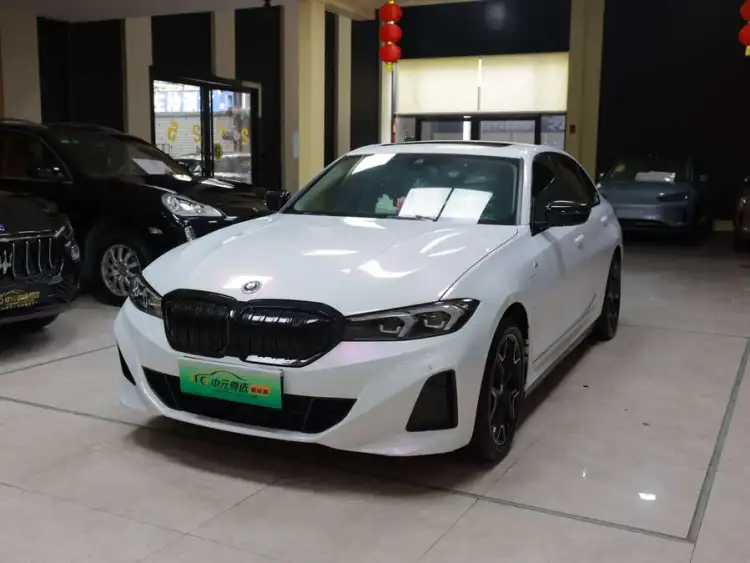 BMW i3 2024 eDrive 40 L Night Edition