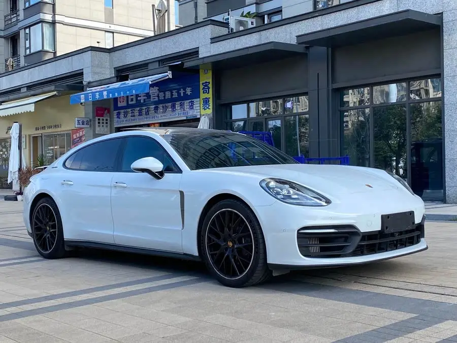 2022 Panamera Executive Platinum Edition 2.9T