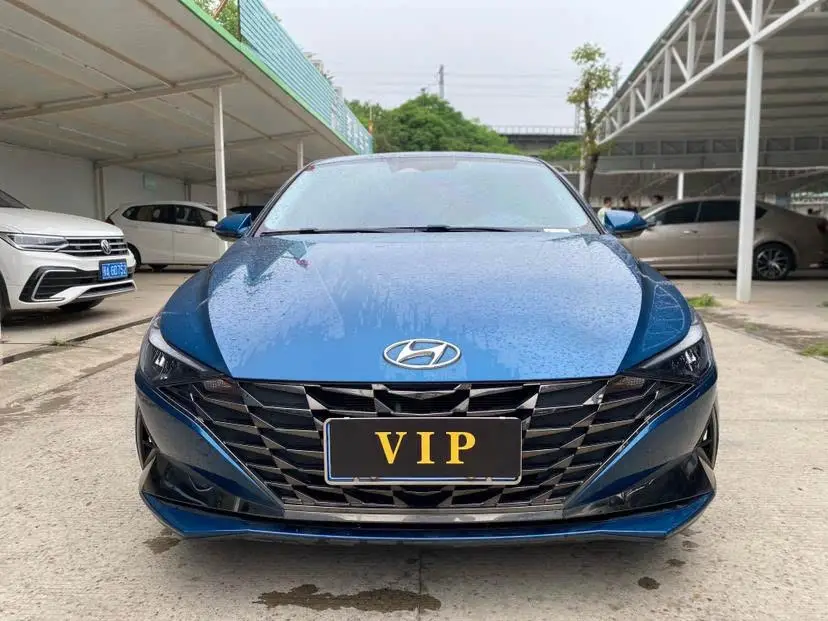 2022 إيلانتر 1.5 لتر CVT LUX بريميوم