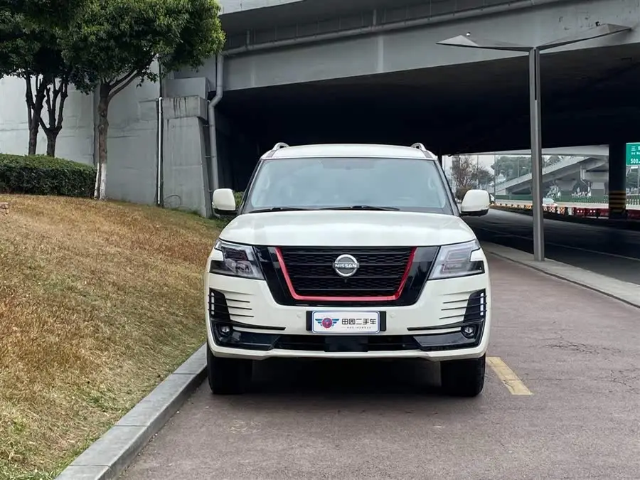 نيسان باترول 2018 4.0 لتر LE