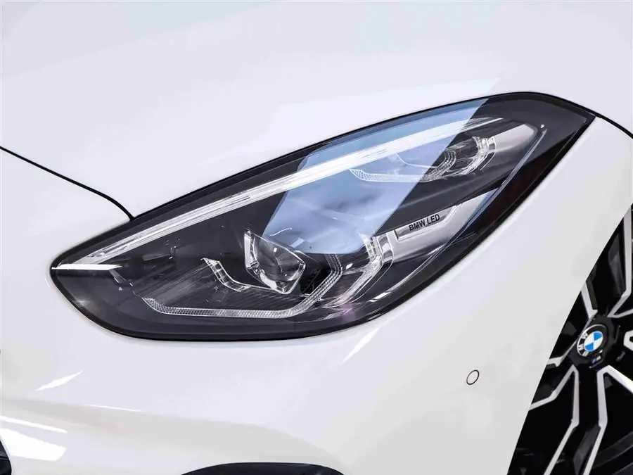 بي إم دبليو Z4 2023 sDrive 25i حزمة رياضية M