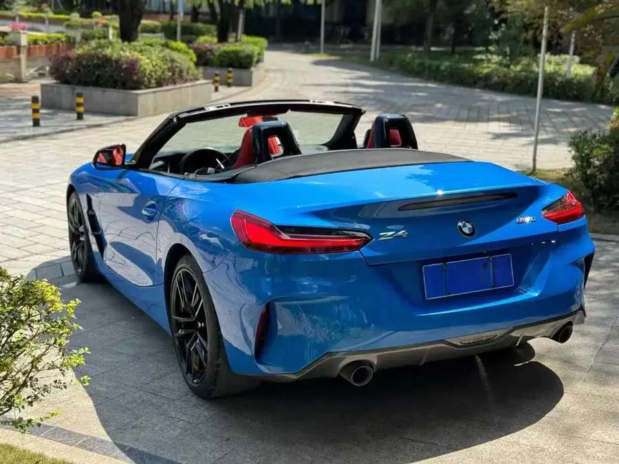 بي إم دبليو Z4 2022 sDrive 25i حزمة M الرياضية