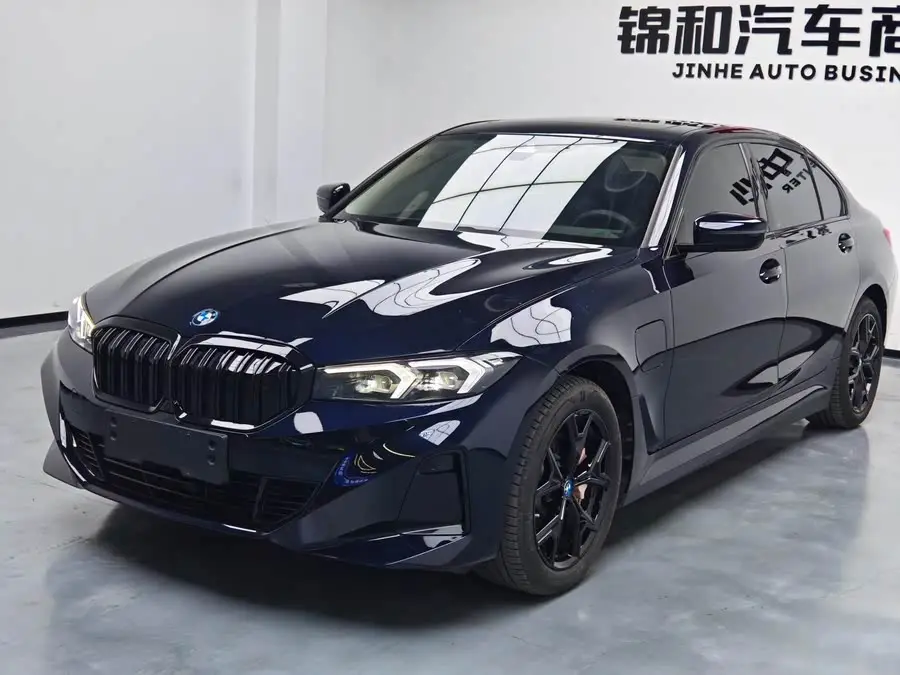 بي ام دبليو i3 2022 eDrive 35 L