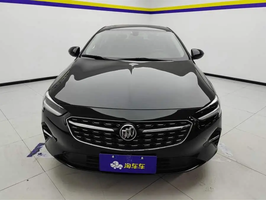 بيوك ريجال 2022 552T إصدار ذكي