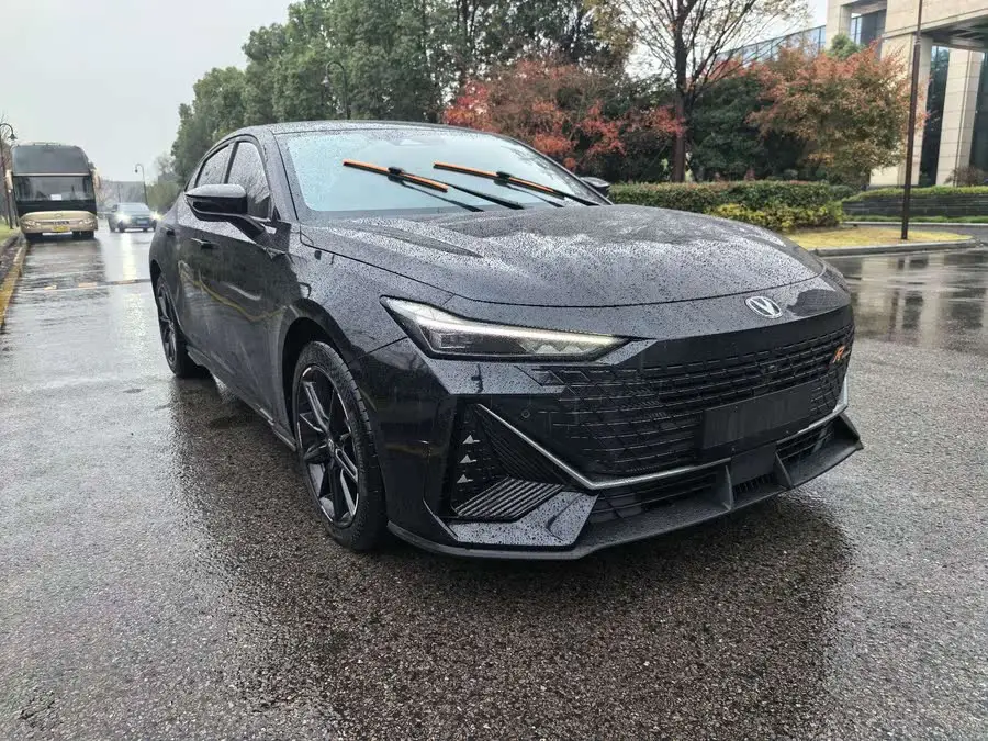 Changan UNI-V 2022 1.5T Premium