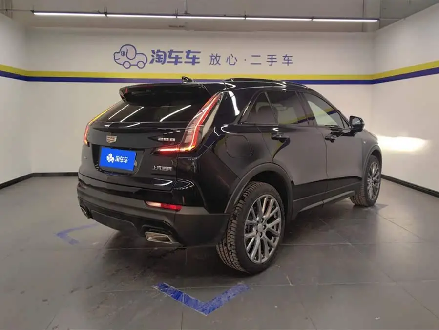 Cadillac XT4 2022 28T AWD Platinum