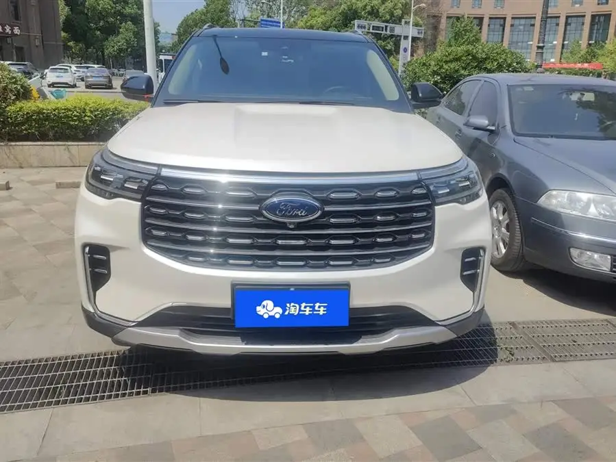 مستكشف 2023 إيكو بوست 285 الدفع الرباعي نسخة تريند بلس 7 مقاعد