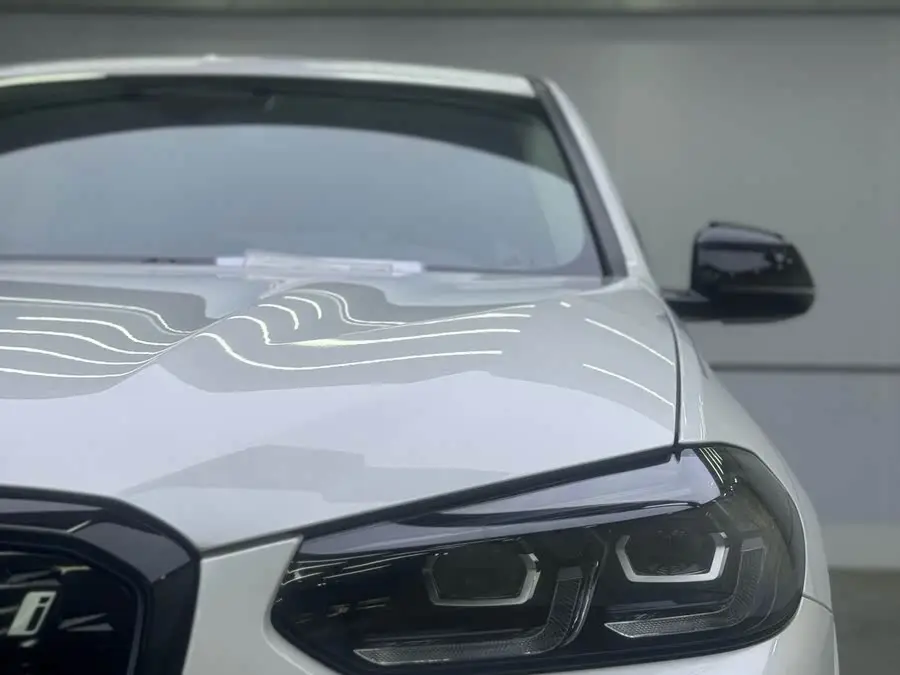 بي إم دبليو iX3 طراز 2022 إصدار القيادة