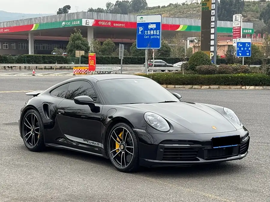 Porsche 911 2022 Turbo S 3.7T