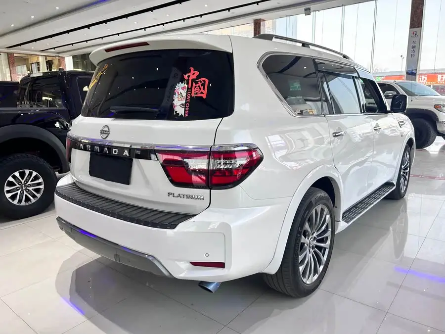 2023 نيسان أرمادا 5.6L أسطول لا يقهر الرائد