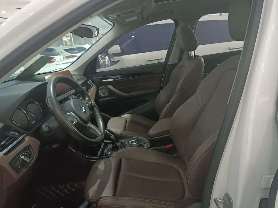 BMW X1 2021 sDrive20Li Luxury