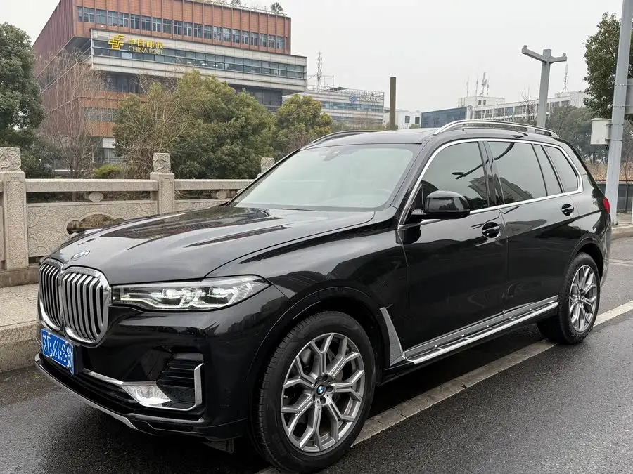 بي إم دبليو X7 2021 xDrive40i حزمة فاخرة