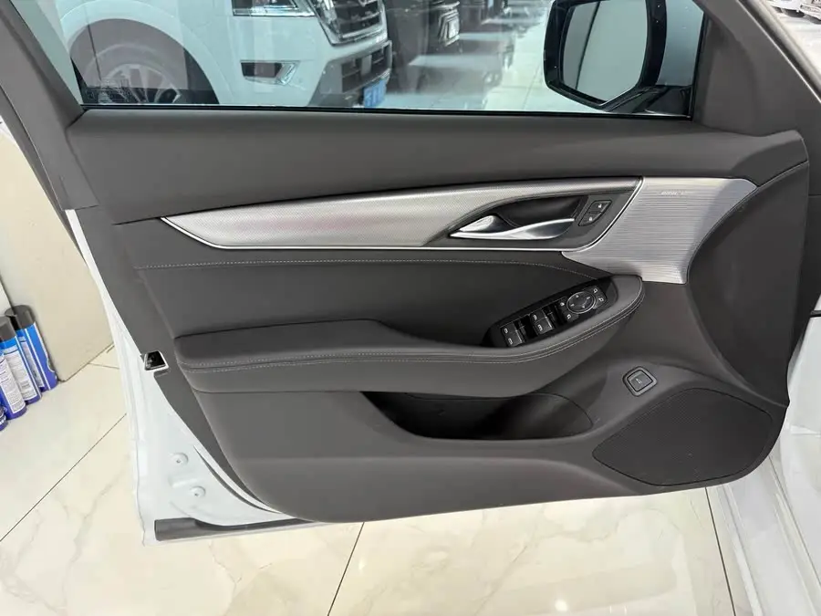 كاديلاك CT5 2021 28T الفاخرة