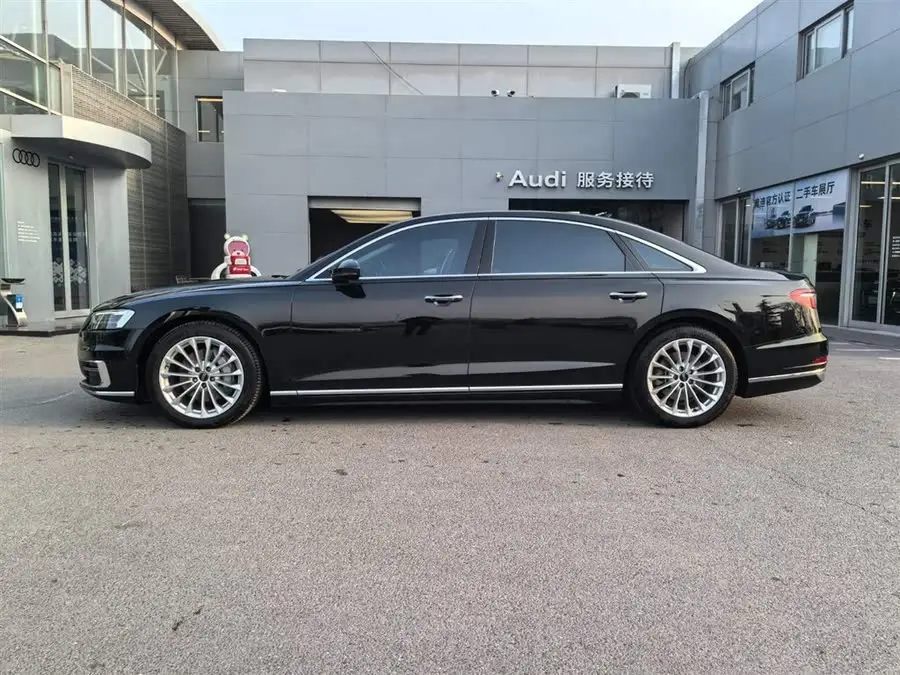 أودي A8 2022 طراز A8L 50 TFSI كواترو إصدار الراحة إصدار المقتنيات