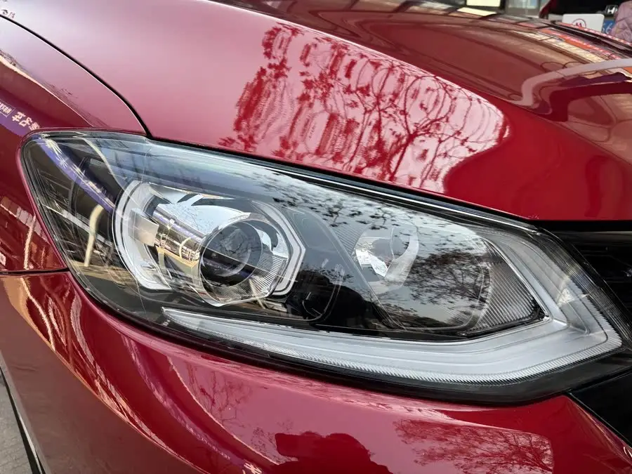 نيسان تييدا 2021 1.6 لتر CVT الذكية