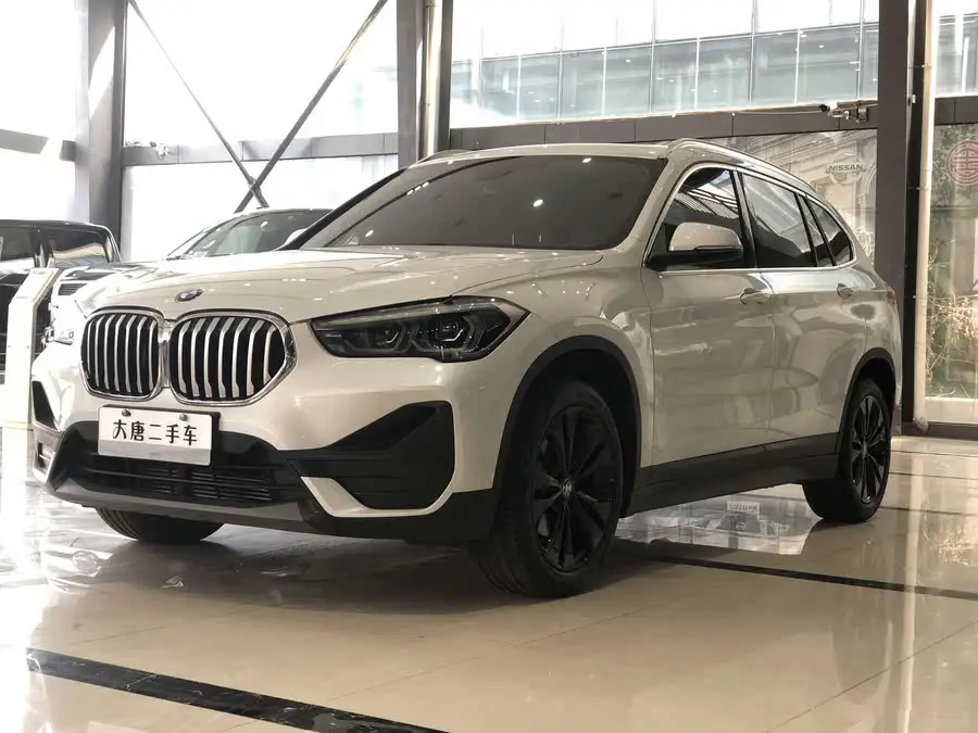 بي إم دبليو X1 موديل 2021 التحديث sDrive20Li إصدار الموضة