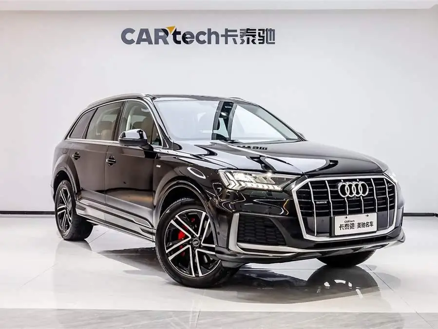 Audi Q7 2023 45 TFSI quattro S line Sport