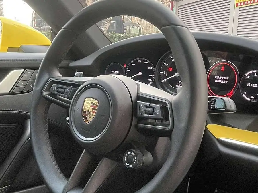 بورش 911 2023 كاريرا 3.0T