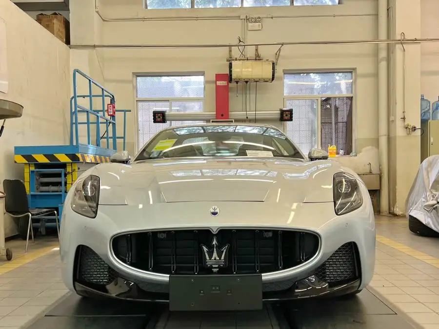 GranTurismo 2023 3.0T Modena