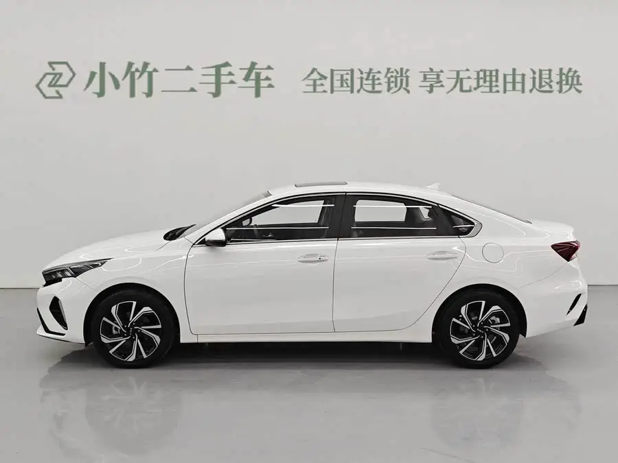 كيا K3 2023 1.5L CVT النسخة المميزة