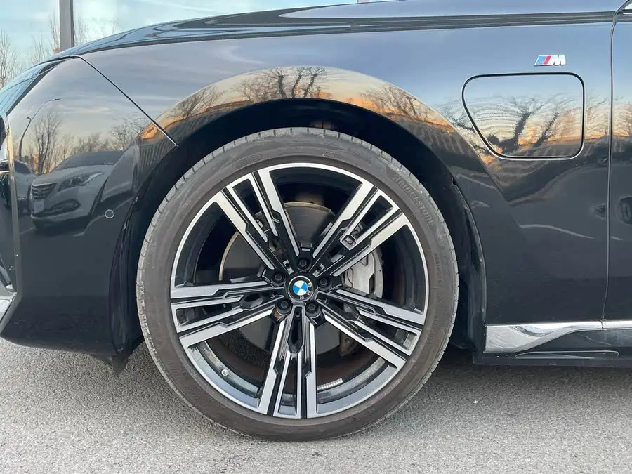 BMW i7 2023 eDrive50L Exclusive M Sport Package