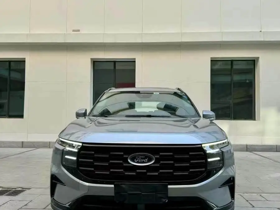 2023 Ford Edge Edge L 2.0T EcoBoost E Hybrid Two-Wheel Drive Seven-Seater Luxury