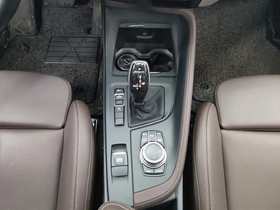 BMW X1 2022 sDrive25Li Leading Edition