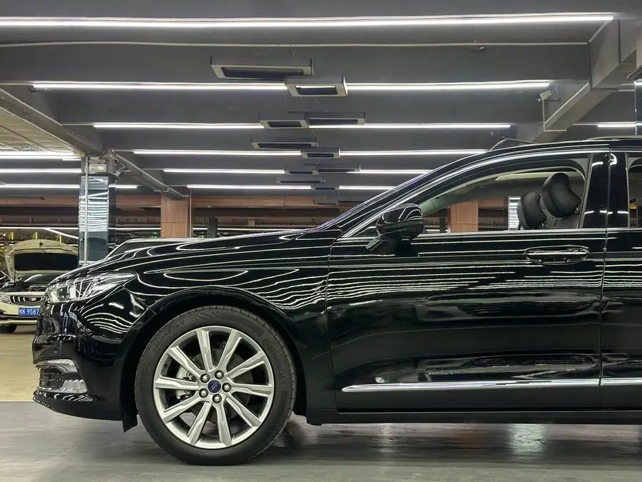 Taurus 2019 EcoBoost 245 Deluxe