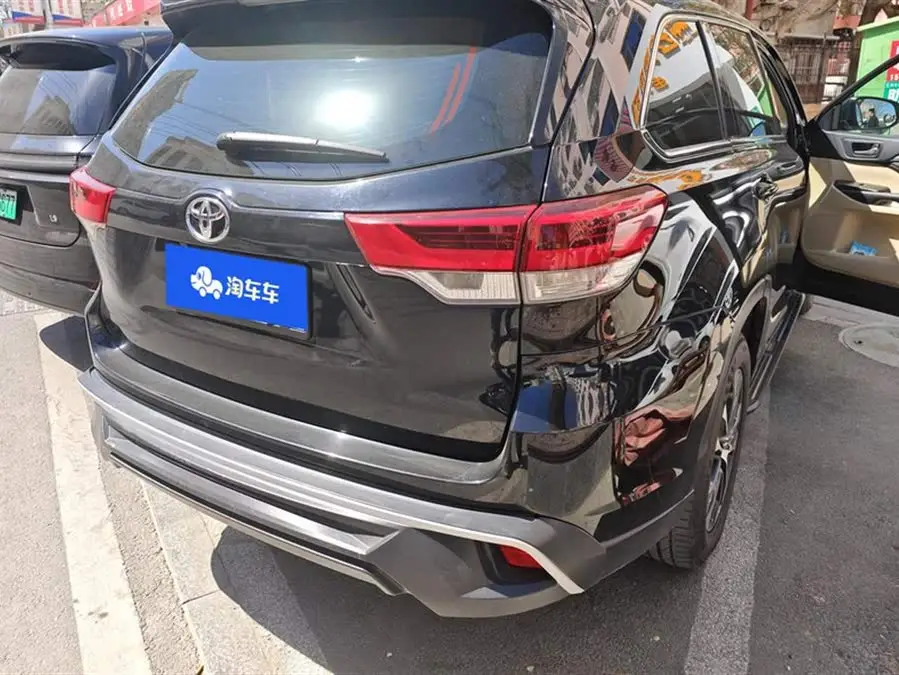 هايلاندر 2021 2.0T إصدار النخبة ذو الدفع الثنائي 5 مقاعد