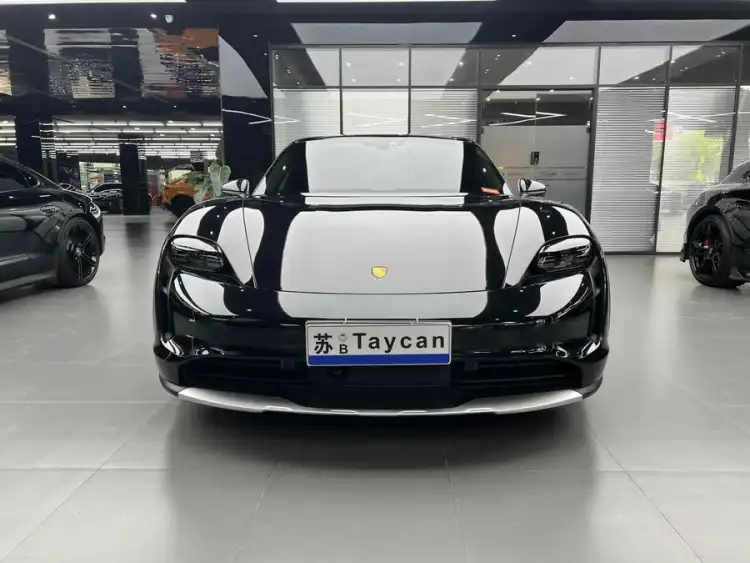 2022 Taycan 4 Cross Turismo