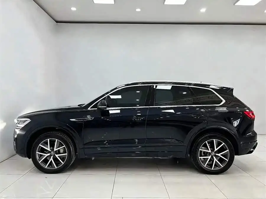 Touareg 2022 3.0 TSI Stylish Version Classic Sports Package