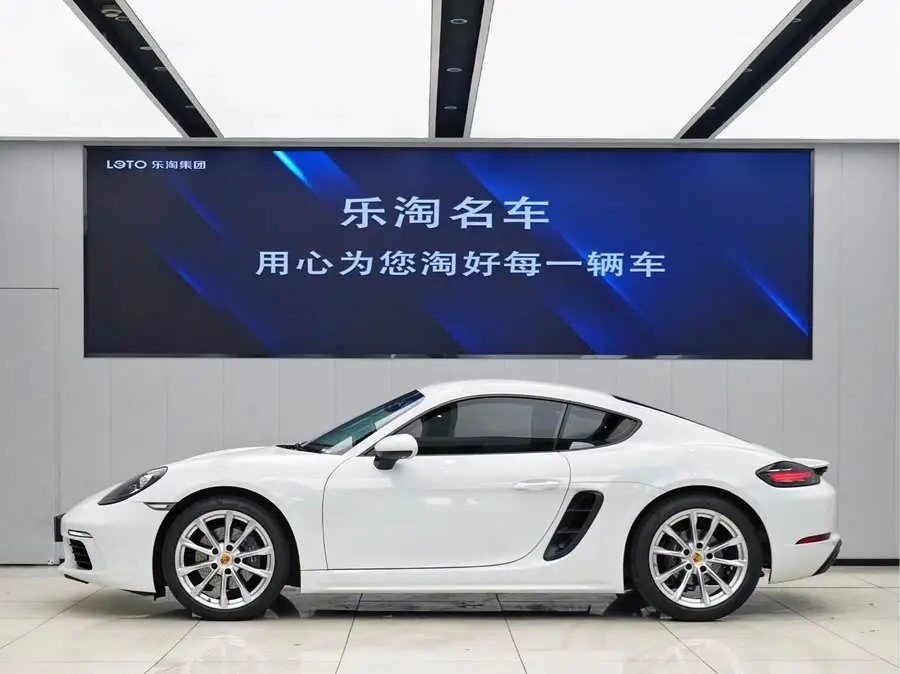 Porsche 718 2022 Cayman 2.0T