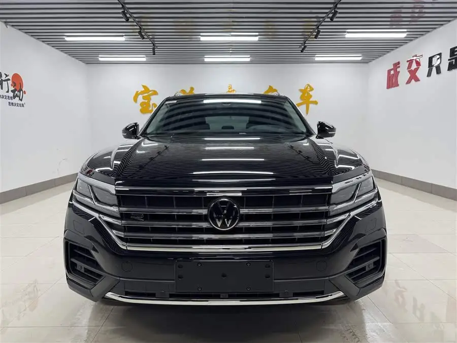 Touareg 2023 3.0 TSI R-Line Classic Sport Package