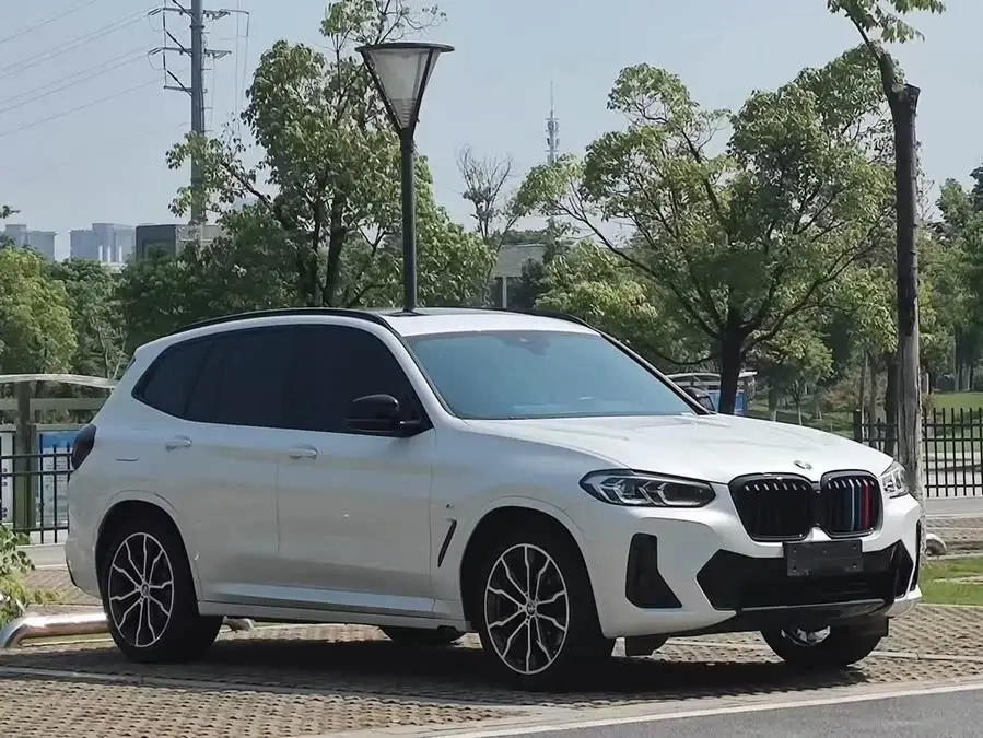 BMW X3 2022 xDrive30i Leading Model M Shadow Package