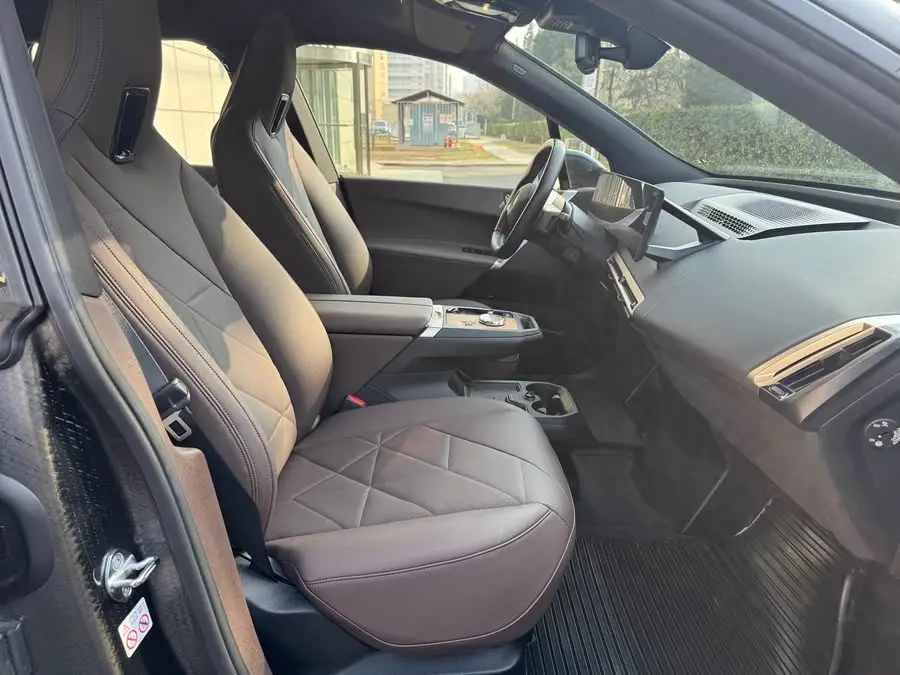 BMW iX 2022 xDrive40