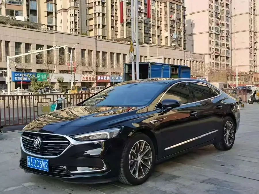 بيوك لاكروس 2022 652T الفاخرة