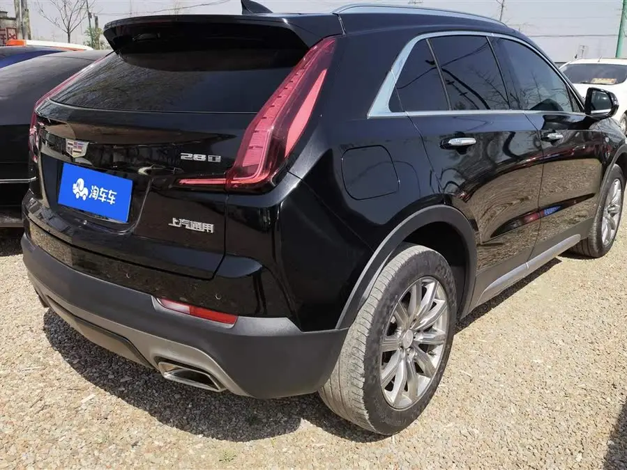 Cadillac XT4 2020 28T FWD Luxury