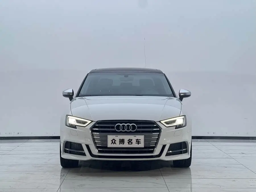 أودي A3 طراز 2020 ليموزين 35 TFSI الطراز العصري الوطني VI
