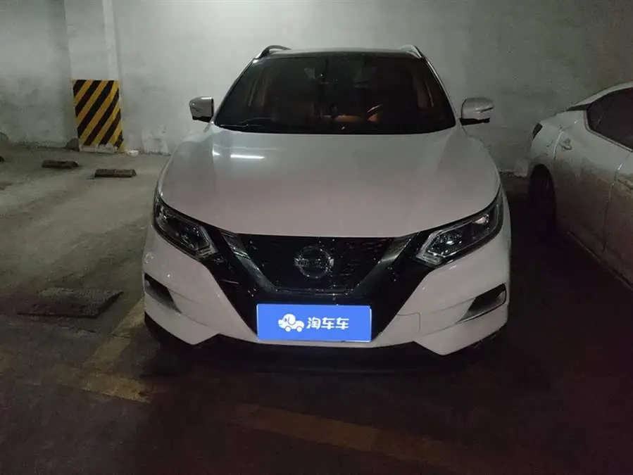 نيسان قاشقاي 2022 2.0 لتر CVT XV بريميوم