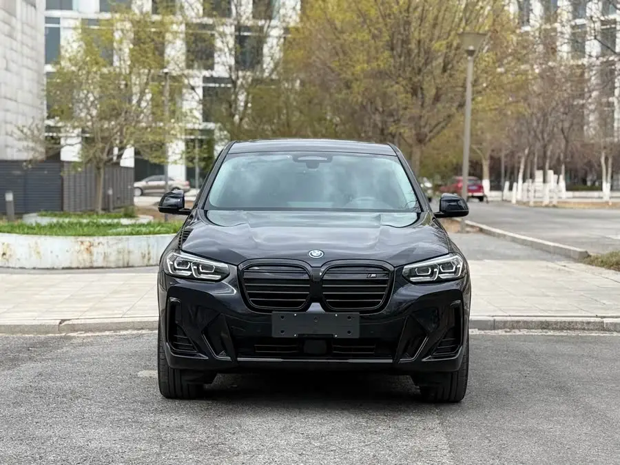 BMW iX3 2022 Leading Version