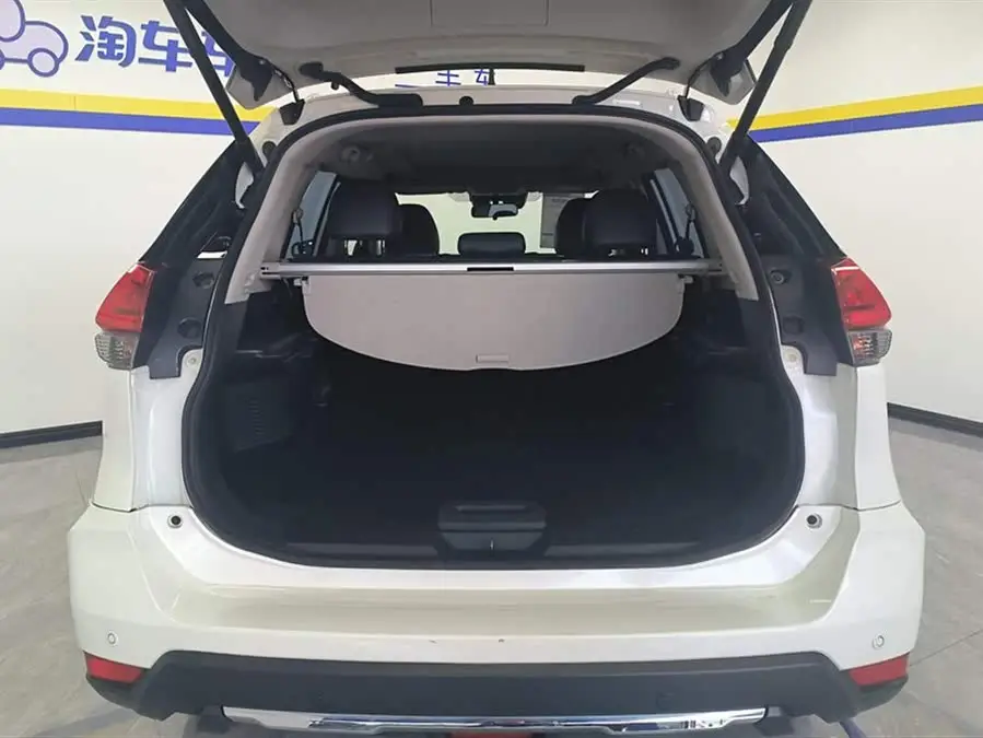 2020 نيسان إكس تريل 2.5 لتر XL ITS CVT 4WD إصدار فاخر