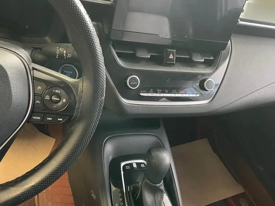 كورولا 2023 1.8 لتر هجينة كهربائية ذكية إصدار رائد