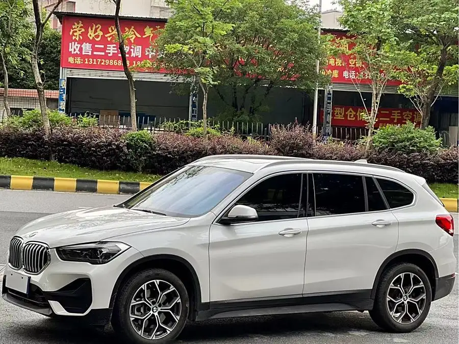 BMW X1 2022 sDrive25Li Leading